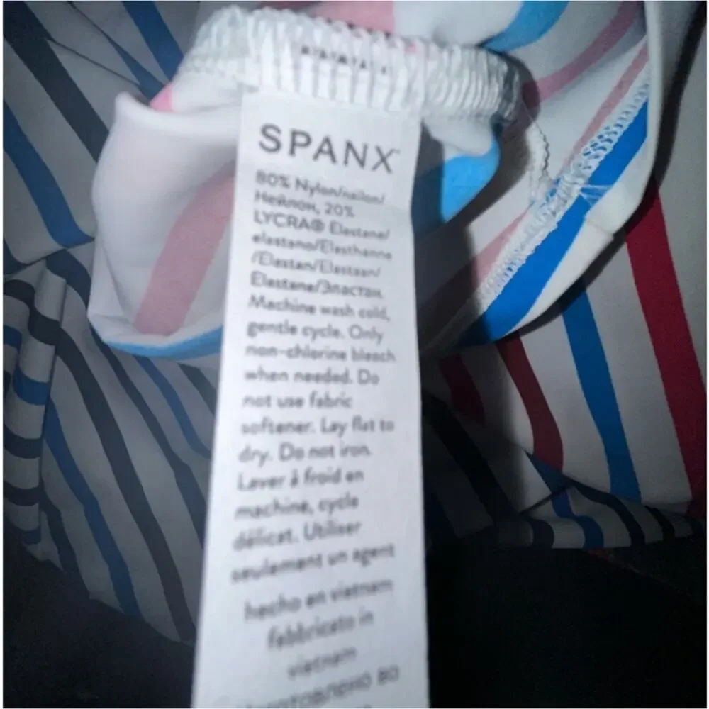SPANX Ocean Striped Hibiscus Rash guard Swim Shirt Long Sleeve S